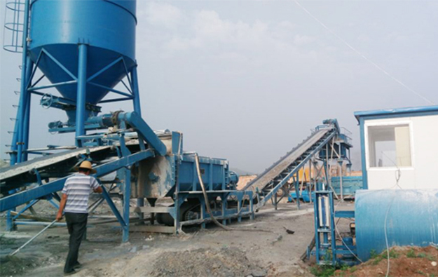 陜西華山工程機械有限公司BS穩(wěn)定土攪拌站系統(tǒng)